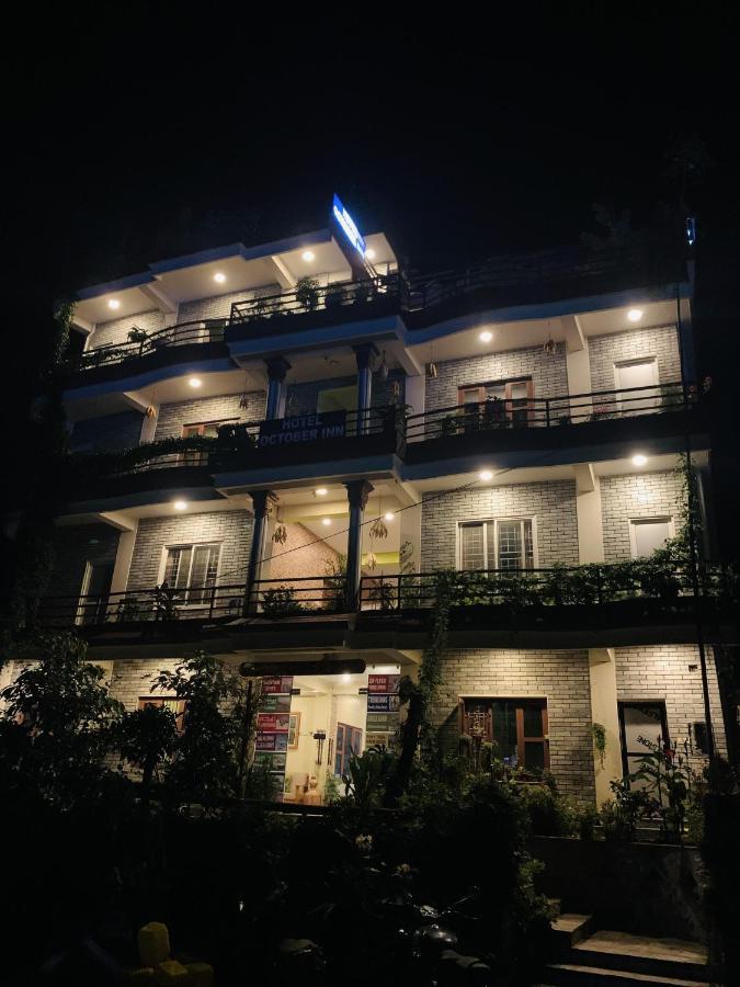 Hotel October Inn Pokhara Eksteriør bilde