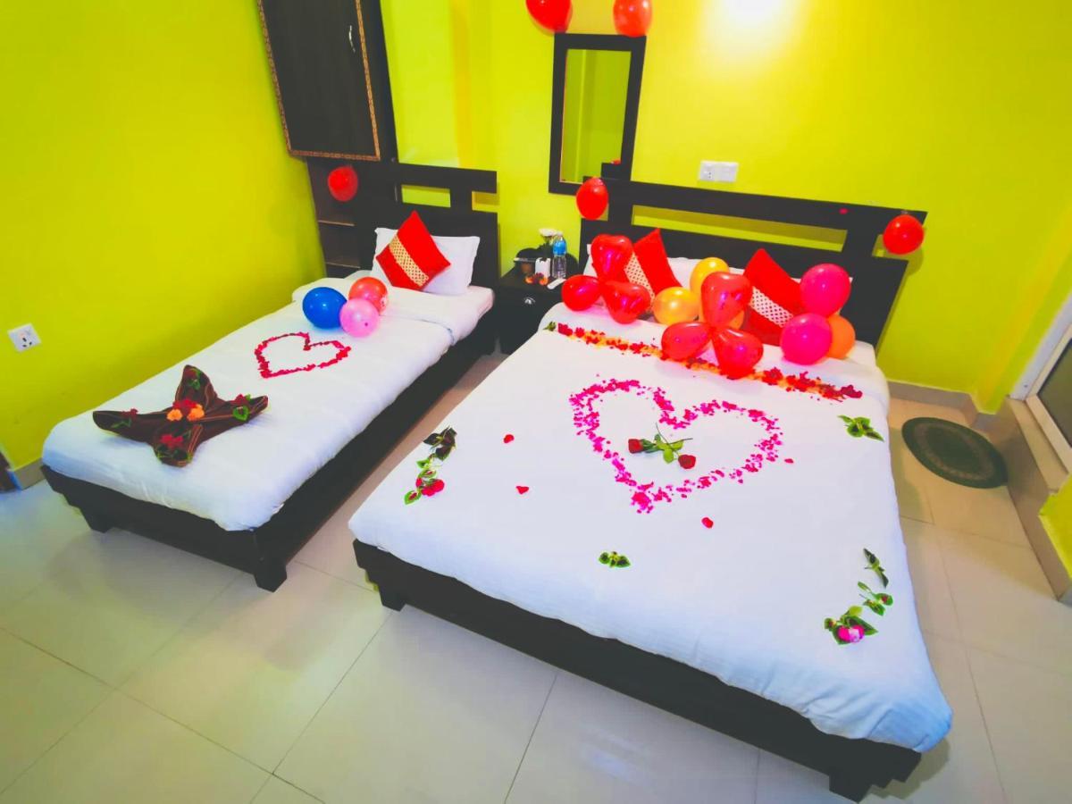 Hotel October Inn Pokhara Eksteriør bilde