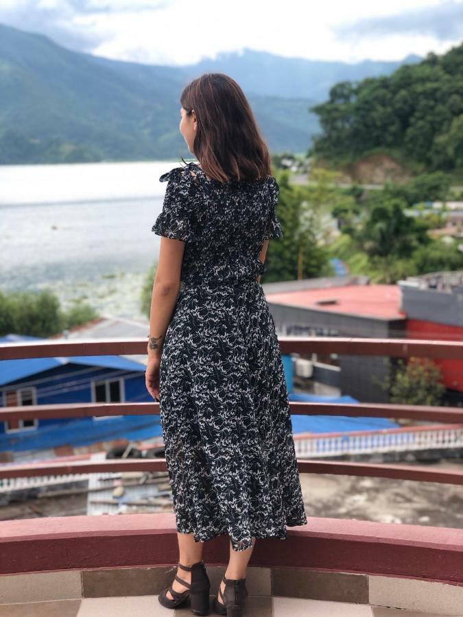 Hotel October Inn Pokhara Eksteriør bilde